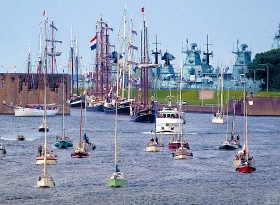Regatta-Begleitfahrt zum JadeWeserPort-CUP